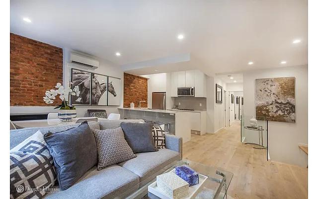 Sold by Douglas Elliman | media 18