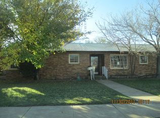 121 N 19th St, Lamesa, TX 79331