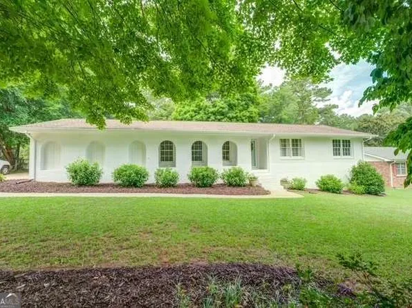 411 Burke Cir, McDonough, GA 30253