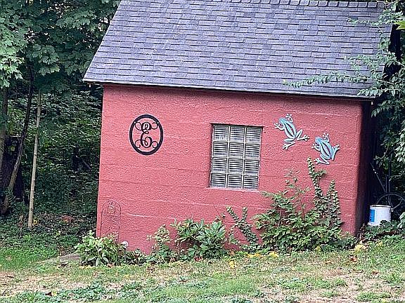 Shed