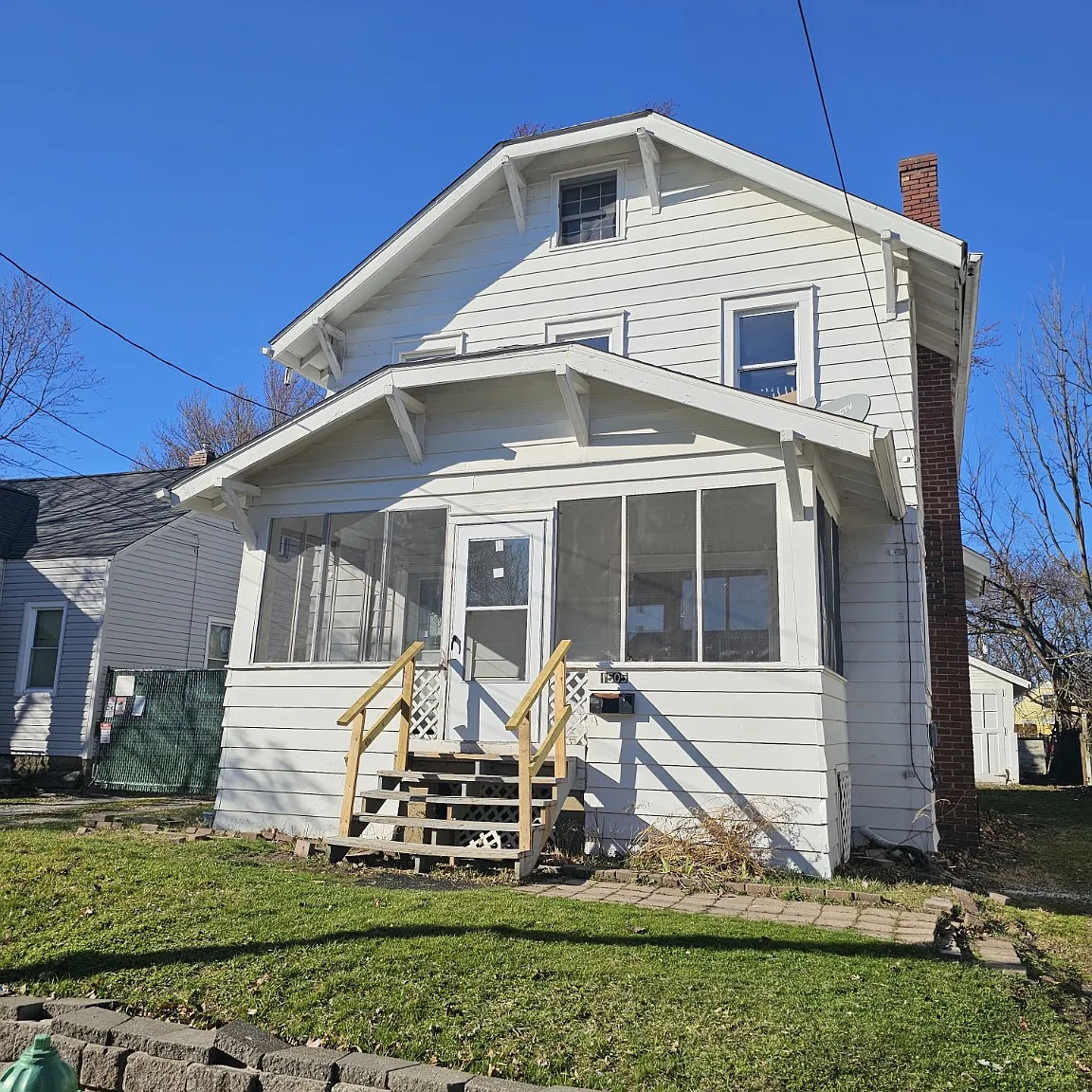 3 bed, 1344 sqft, $1,350 — Photo 1