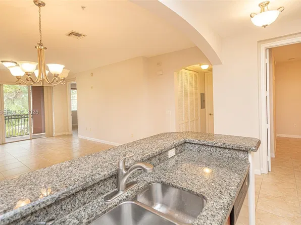 3055 NW 126th Ave APT 219, Sunrise, FL 33323