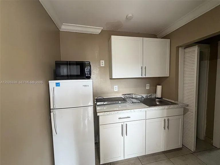 414 SW 2nd Ter #0 — Photo 11
