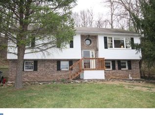 145 Mapleleaf Ln, Pottstown, PA 19464