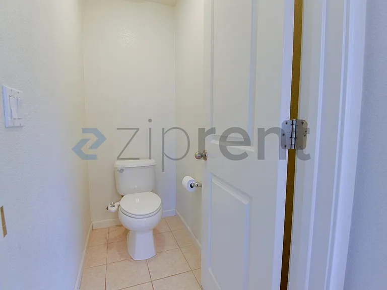 8018 Finchley Ct — Photo 23