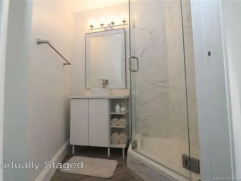 2083 NE Collins Cir #8-90 — Photo 8