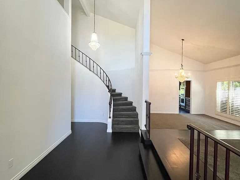 4925 Regla Ct — Photo 2