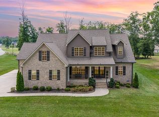 8101 Poplar Bluff Dr, Stokesdale, NC 27357