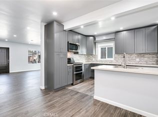 462 W School St, Compton, CA 90220