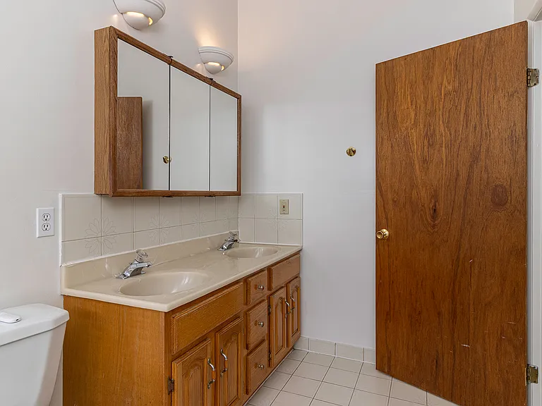 4130 Vinton Ave — Photo 16