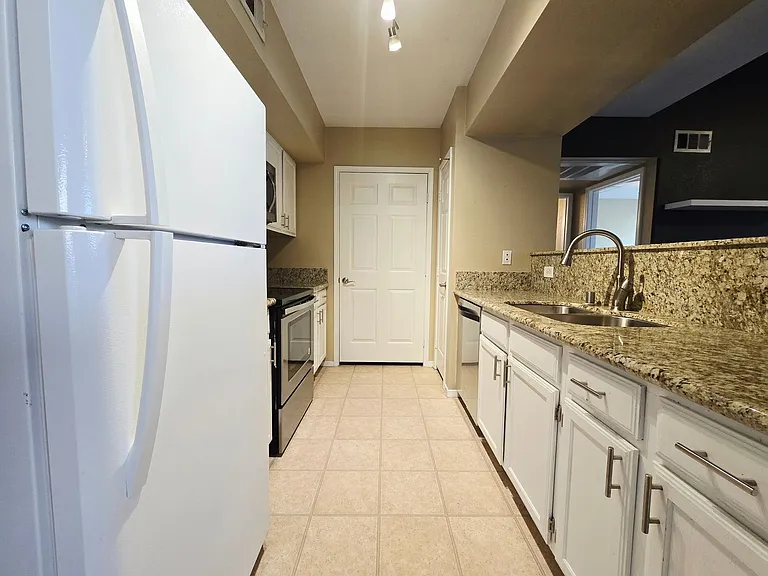 6650 W Warm Springs Rd #2142 — Photo 5