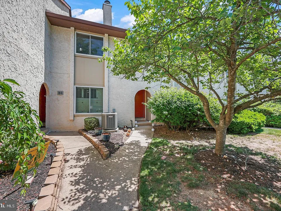 81 Thoreau Dr