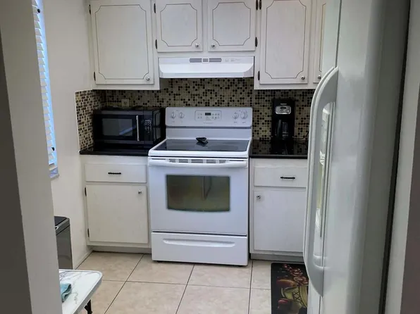 4899 NW 26th Court #453, Lauderdale Lakes, FL 33313