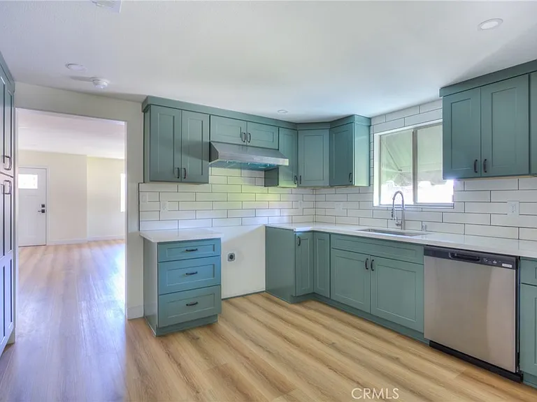 1032 S Golden W #C — Photo 10