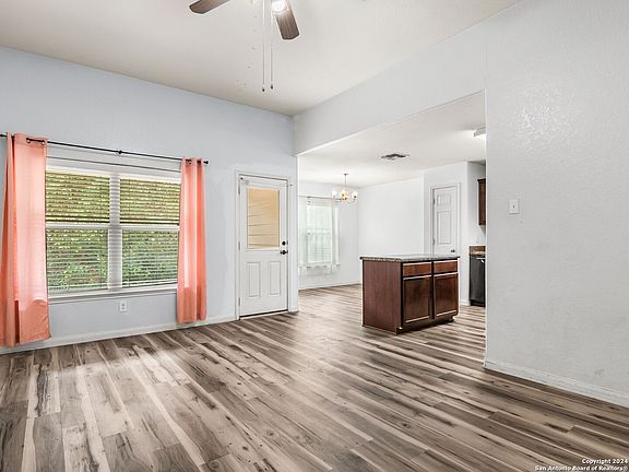 5th image of 6334 Lake Victoria St