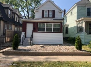 28 Alvey St, Schenectady, NY 12304