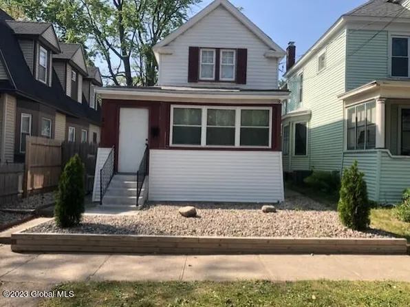 28 Alvey Street, Schenectady, NY 12304