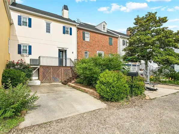 11 Place Lafitte, Madisonville, LA 70447