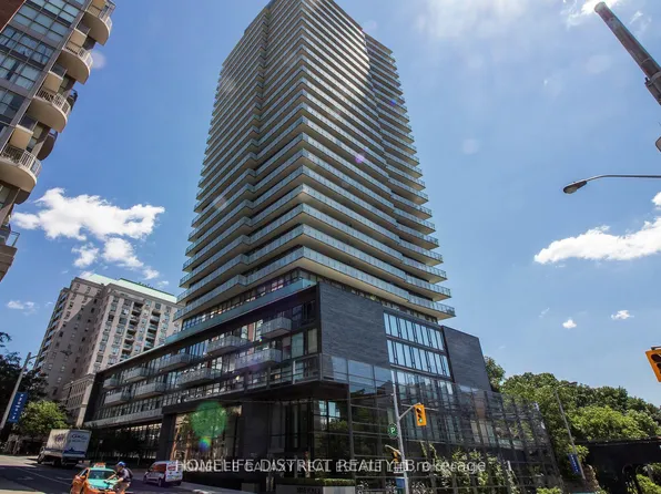 1815 Yonge St, Toronto, ON M4T 2A4