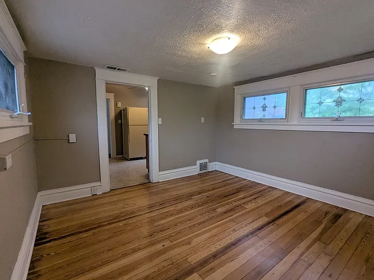412 W Cesar E Chavez Ave #2 — Photo 4