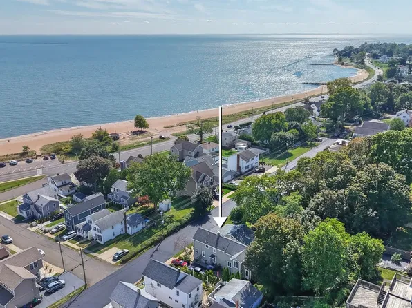 76 Hawthorne St, West Haven, CT 06516