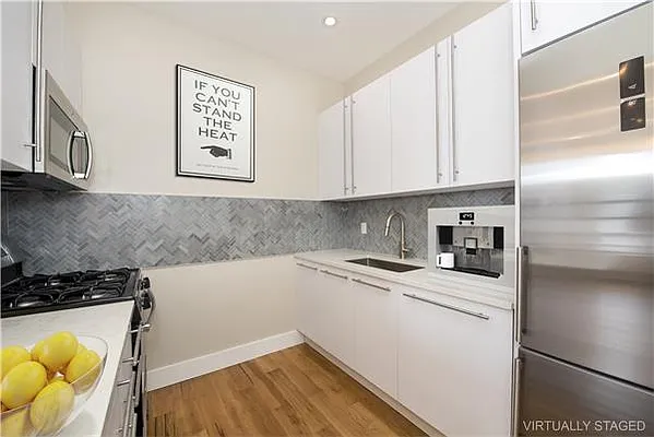 Sold by Bohemia Realty Group | media 10