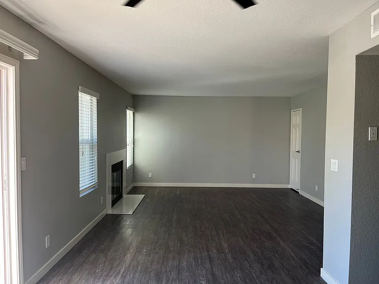 Corona Pointe Resort — Photo 189