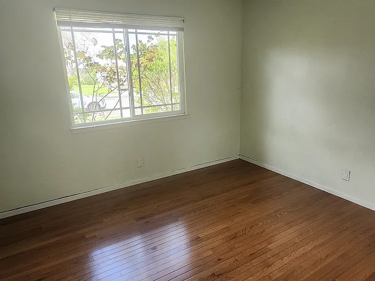 6662 Mount Hope Dr — Photo 10
