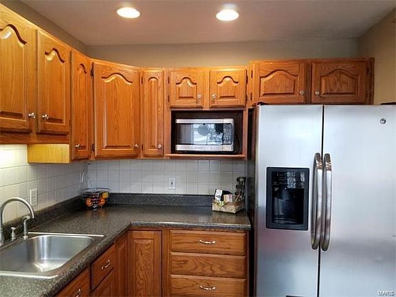 3rd image of 2665 Glendrive Pl