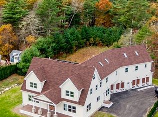 13 Park Pl, Mattapoisett, MA 02739