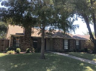 6829 Younger Dr, The Colony, TX 75056
