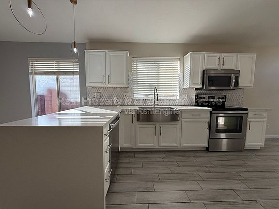 4th image of 3085 N 87th Pl