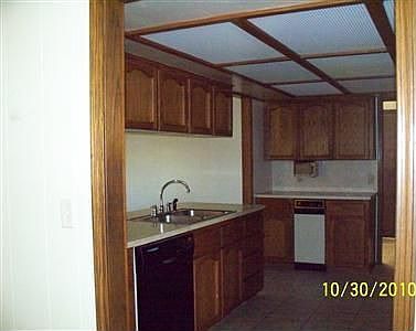 2nd image of 6989 Farm Road 1080