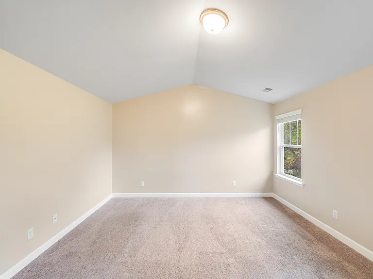 4920 Rockwood Rd — Photo 23