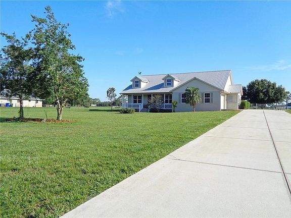 2nd image of 418 Stewart Dr