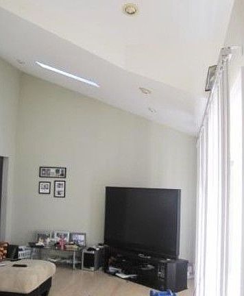 3rd image of 3936 Jerome Ave