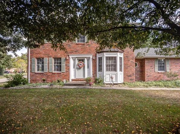 14 Shallow Run Ct, Bethalto, IL 62010