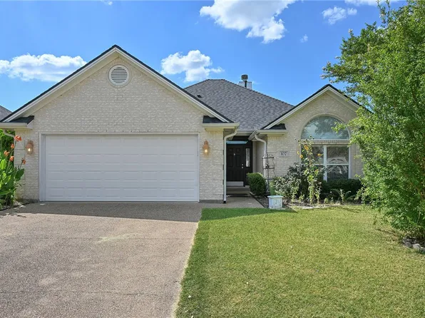 107 Hartford Dr, College Station, TX 77845