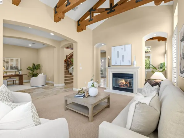 387 Golden Grass Dr, Alamo, CA 94507