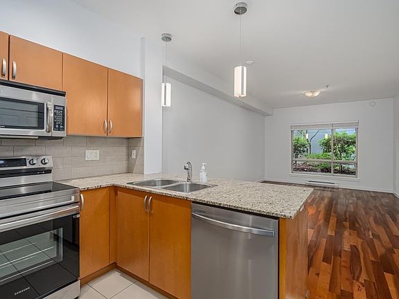 5th image of 13789 107a Ave #110