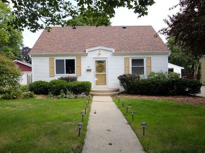 424 Hawthorn St, Burlington, WI, 53105