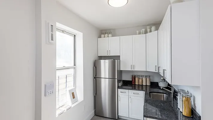 Rented by Nooklyn NYC LLC | media 11