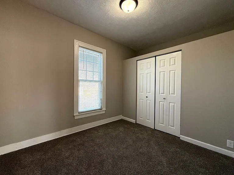 140 Lincoln Ave — Photo 10