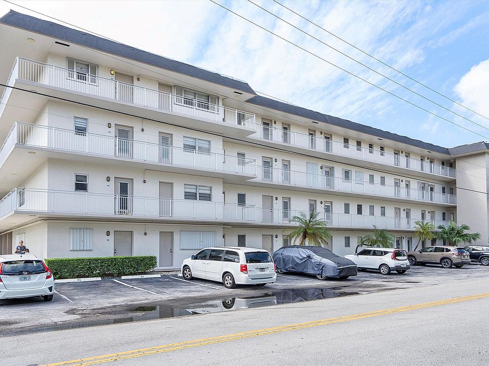 1st image of 2200 Diana Drive #212
