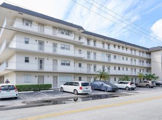 2200 Diana Dr APT 212, Hallandale, FL 33009
