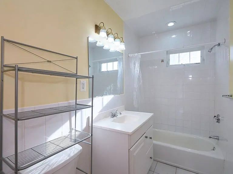 89 Mount Auburn St #2 — Photo 8