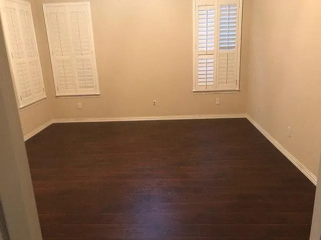 327 Regal Drive — Photo 3