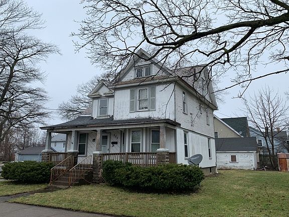 3rd image of 505 Scott St NE
