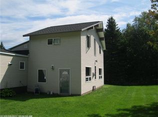 12 Square Rd, Palmyra, ME 04965
