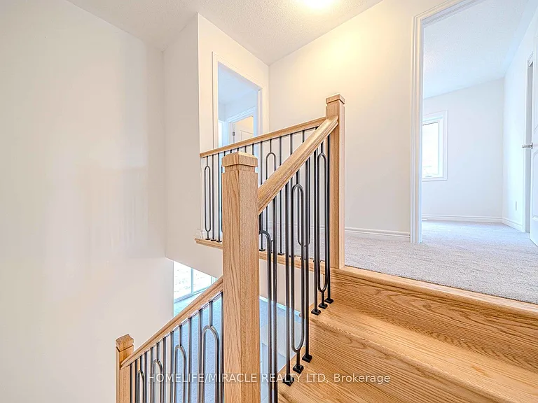 1054 Lockie Dr — Photo 22